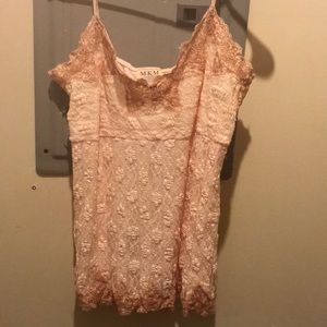 NWOT 🌸SALE🌸 peach shirt